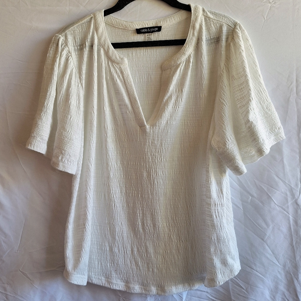Cable & Gauge Cream White Textured Split-Neck Blouse